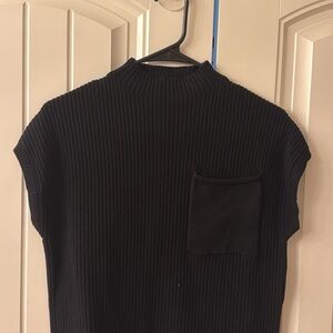 Black Ribbed Short Sleeve Top
